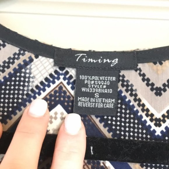 Timing Fashion Brown Pattern Top - Picture 4 of 4